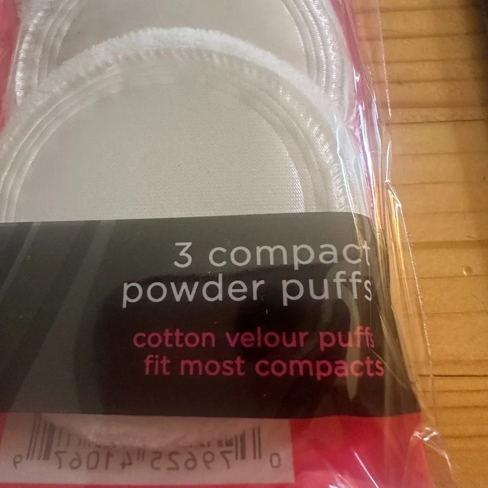 Essential Tools 3 Compact Powder Puffs Cotton Velour White Lot of 6 / 18 Total